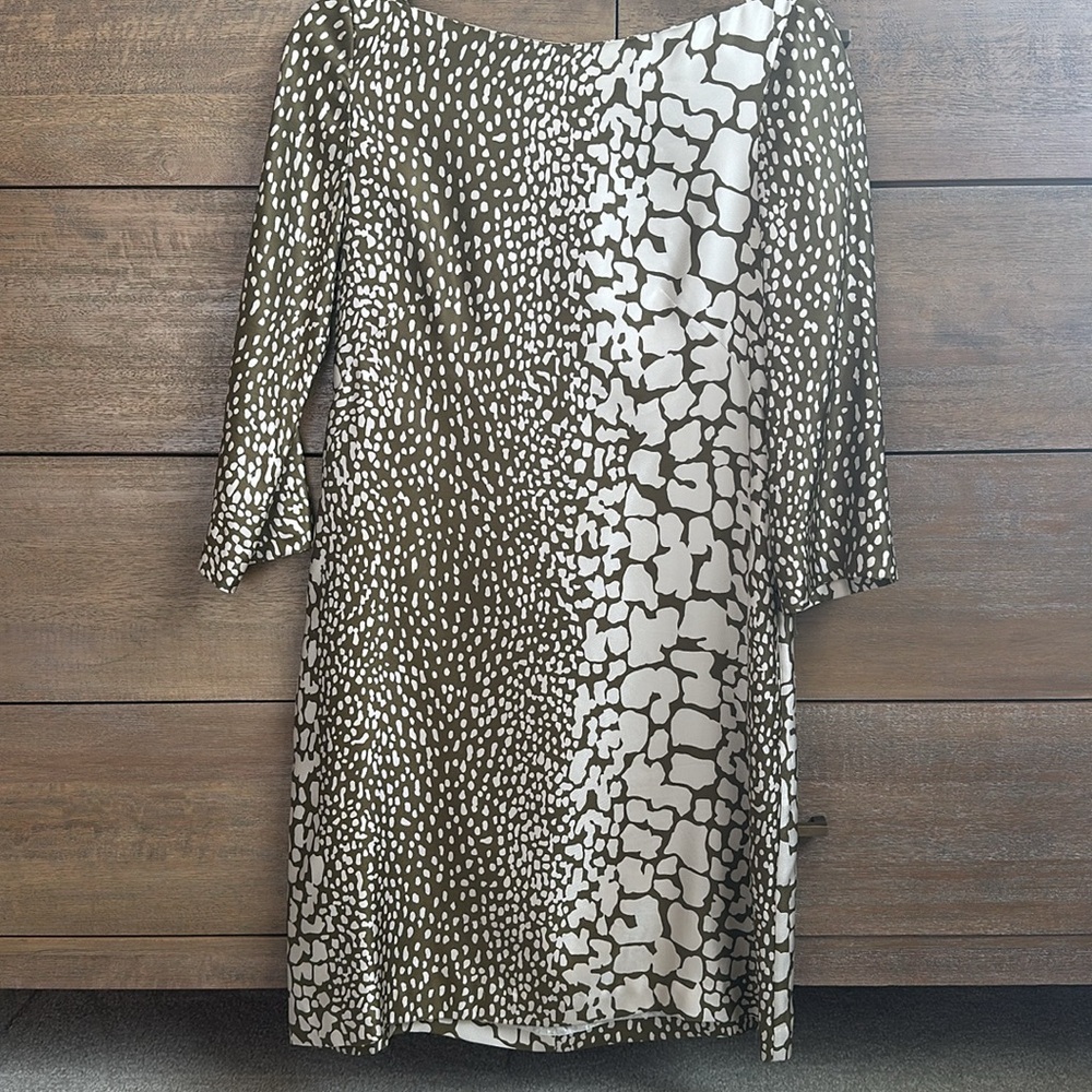 J.Crew 100% Silk Dress 3/4 Sleeve Size 2 Boatneck Shift Python Leopard print